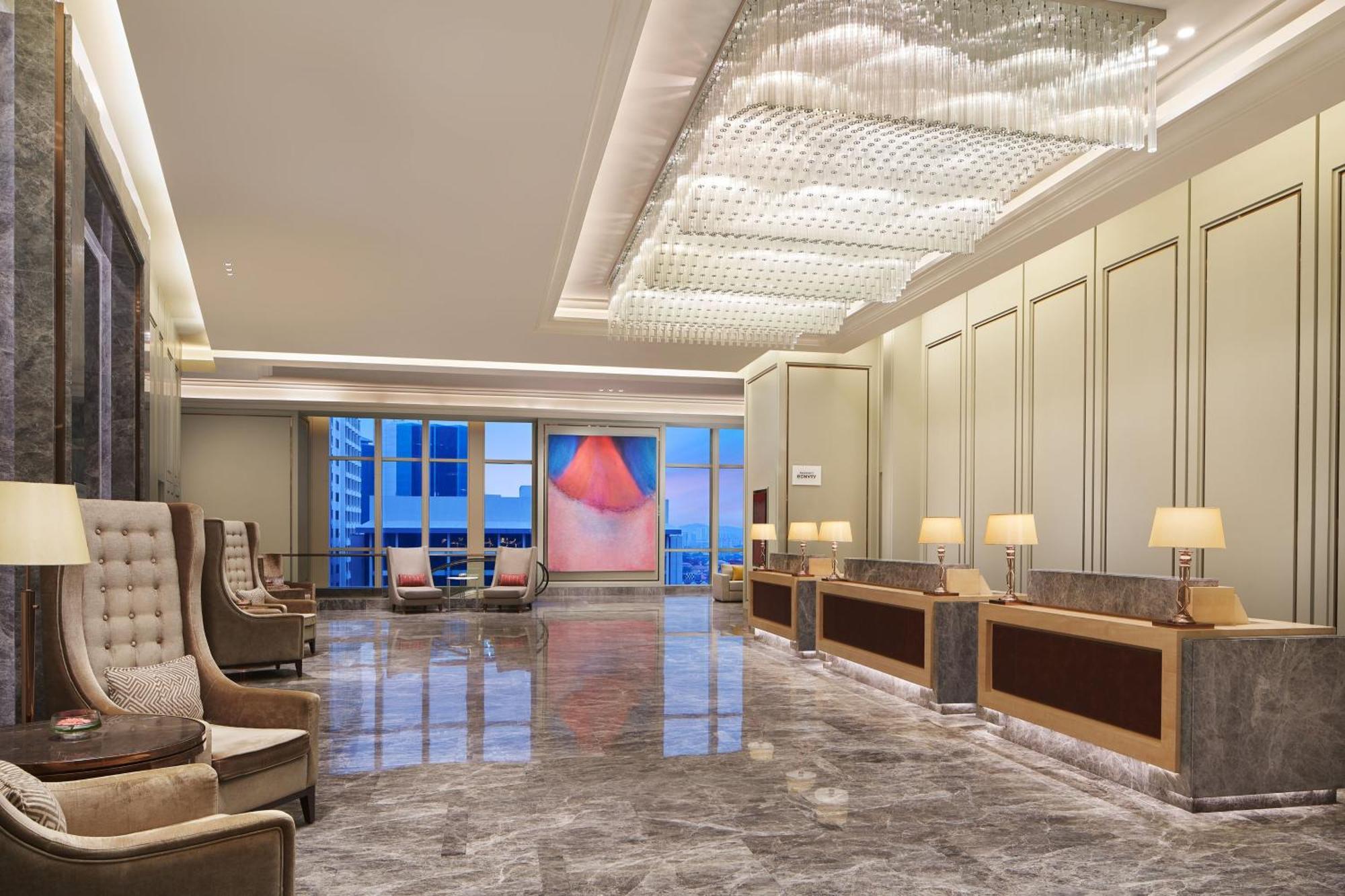 Sheraton Petaling Jaya Hotel Eksteriør bilde Lobby